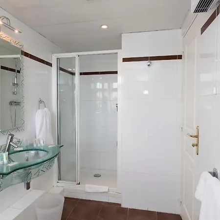 فندق إليزيه نييل