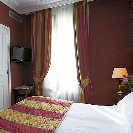 Elysees Niel 3* Paryż