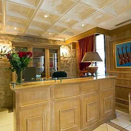 Elysees Niel Hotel