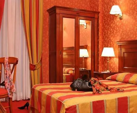 Elysees Niel Hotel