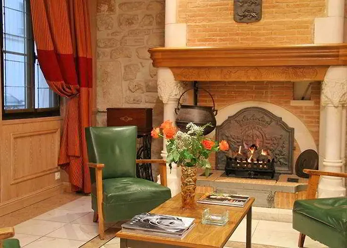 Elysees Niel Szálloda 3*